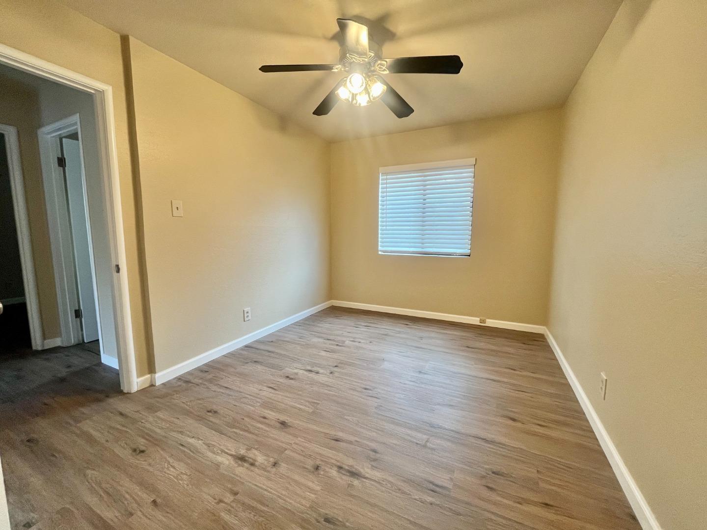 Detail Gallery Image 11 of 22 For 470 Marshall Ave, Sunnyvale,  CA 94086 - – Beds | – Baths