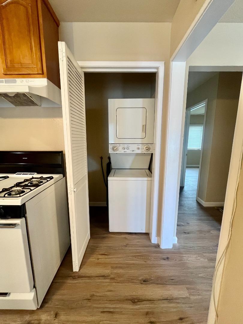 Detail Gallery Image 7 of 22 For 470 Marshall Ave, Sunnyvale,  CA 94086 - – Beds | – Baths