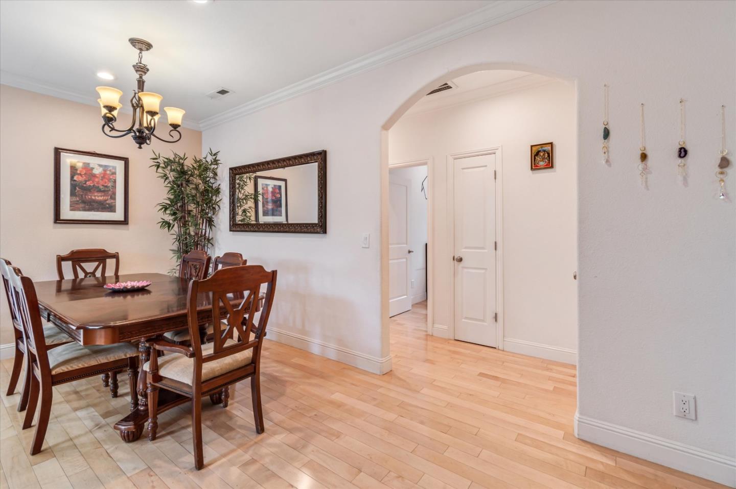 Detail Gallery Image 9 of 33 For 6448 Bollinger Rd, San Jose,  CA 95129 - 4 Beds | 3 Baths