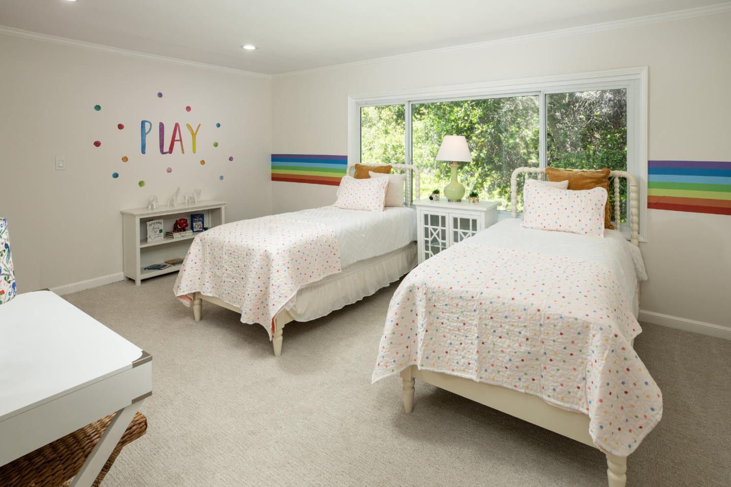Detail Gallery Image 22 of 37 For 115 Toyon Ct, Woodside,  CA 94062 - 4 Beds | 3 Baths