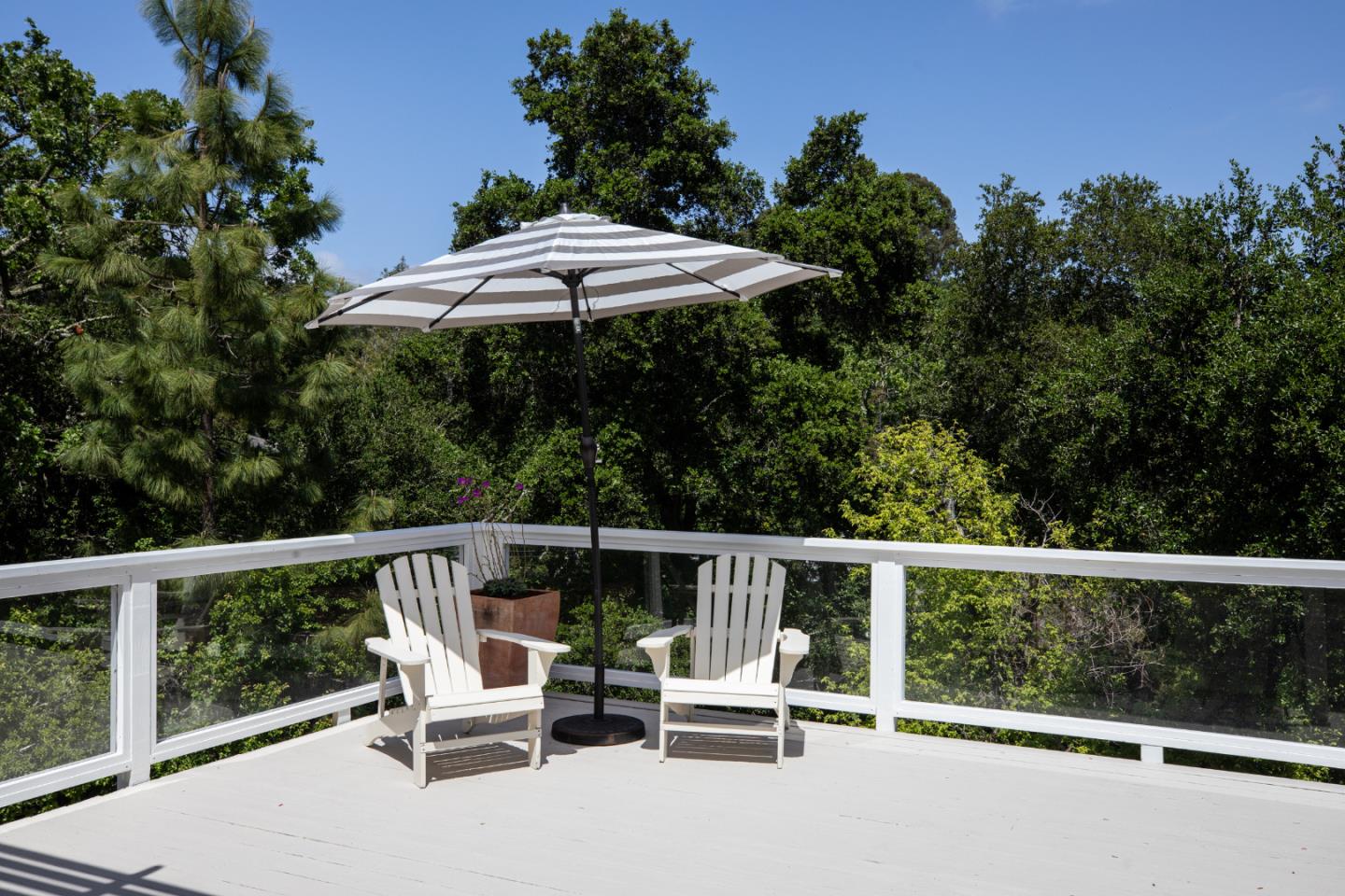 Detail Gallery Image 33 of 37 For 115 Toyon Ct, Woodside,  CA 94062 - 4 Beds | 3 Baths