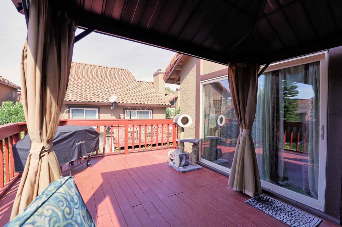 Detail Gallery Image 14 of 52 For 355 Otono Ct, San Jose,  CA 95111 - 3 Beds | 3 Baths