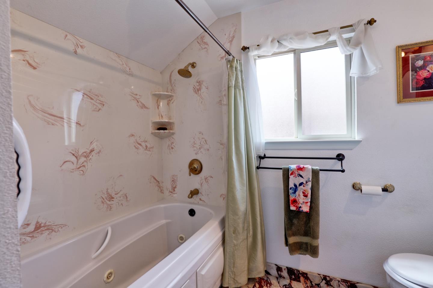 Detail Gallery Image 21 of 52 For 355 Otono Ct, San Jose,  CA 95111 - 3 Beds | 3 Baths