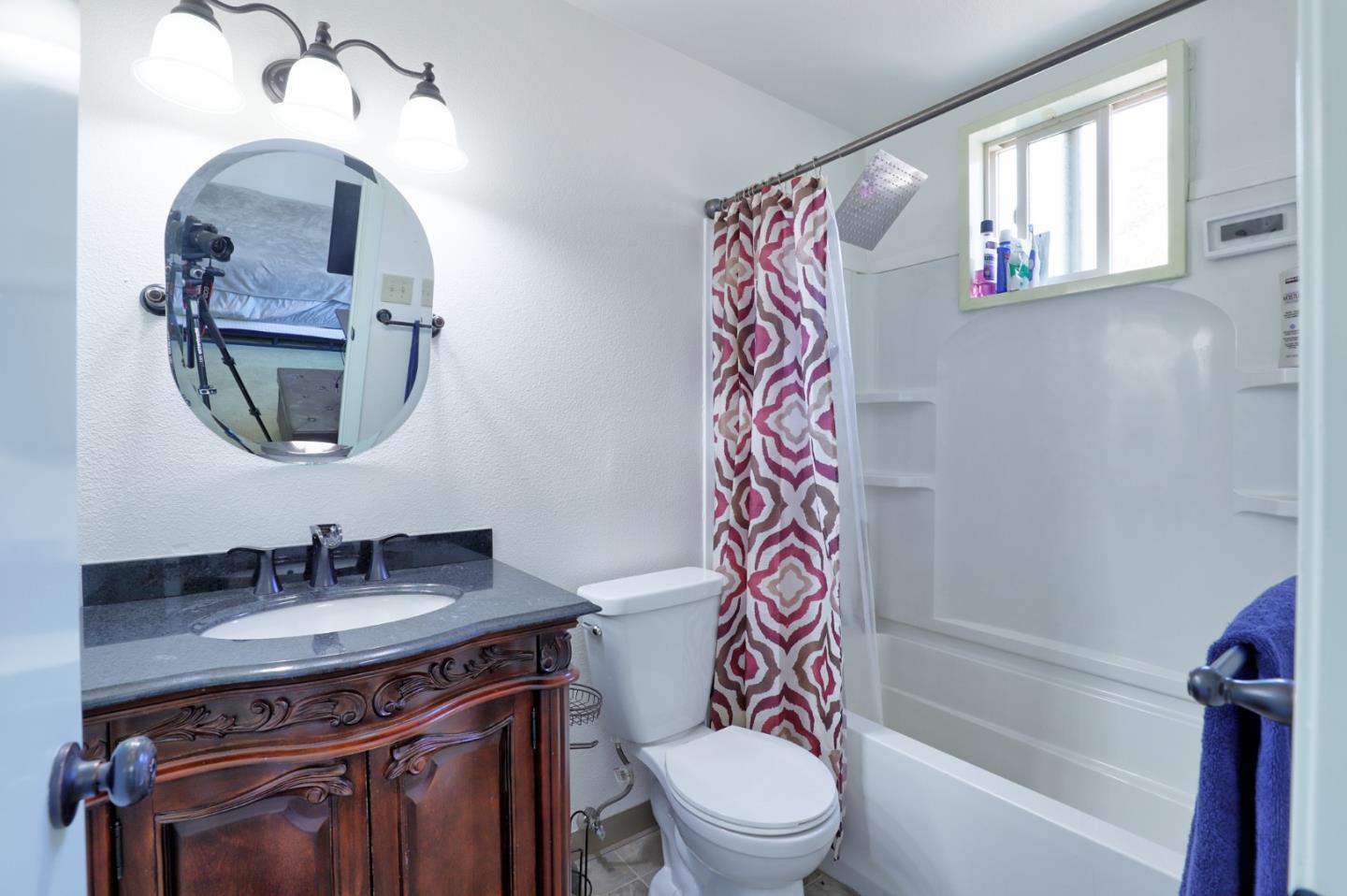 Detail Gallery Image 23 of 52 For 355 Otono Ct, San Jose,  CA 95111 - 3 Beds | 3 Baths
