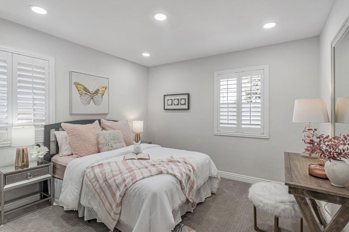 Detail Gallery Image 10 of 18 For 917 North Rd, Belmont,  CA 94002 - 3 Beds | 2/1 Baths