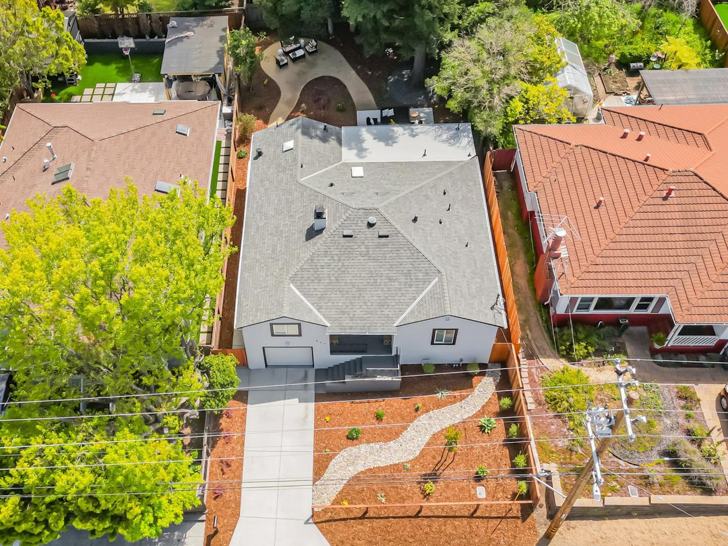 Detail Gallery Image 17 of 18 For 917 North Rd, Belmont,  CA 94002 - 3 Beds | 2/1 Baths