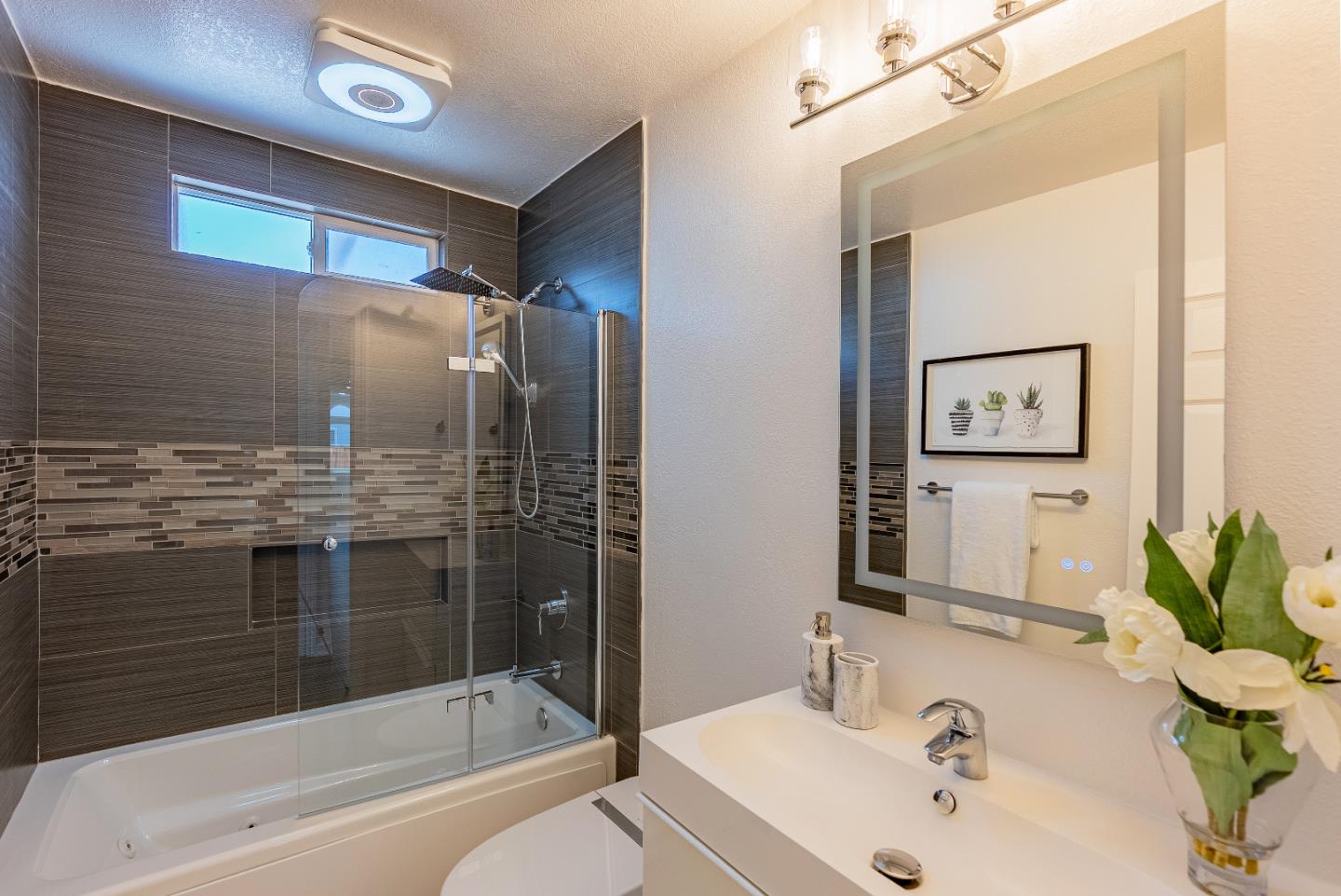 Detail Gallery Image 29 of 38 For 994 Pocatello Ave, Sunnyvale,  CA 94087 - 3 Beds | 2 Baths