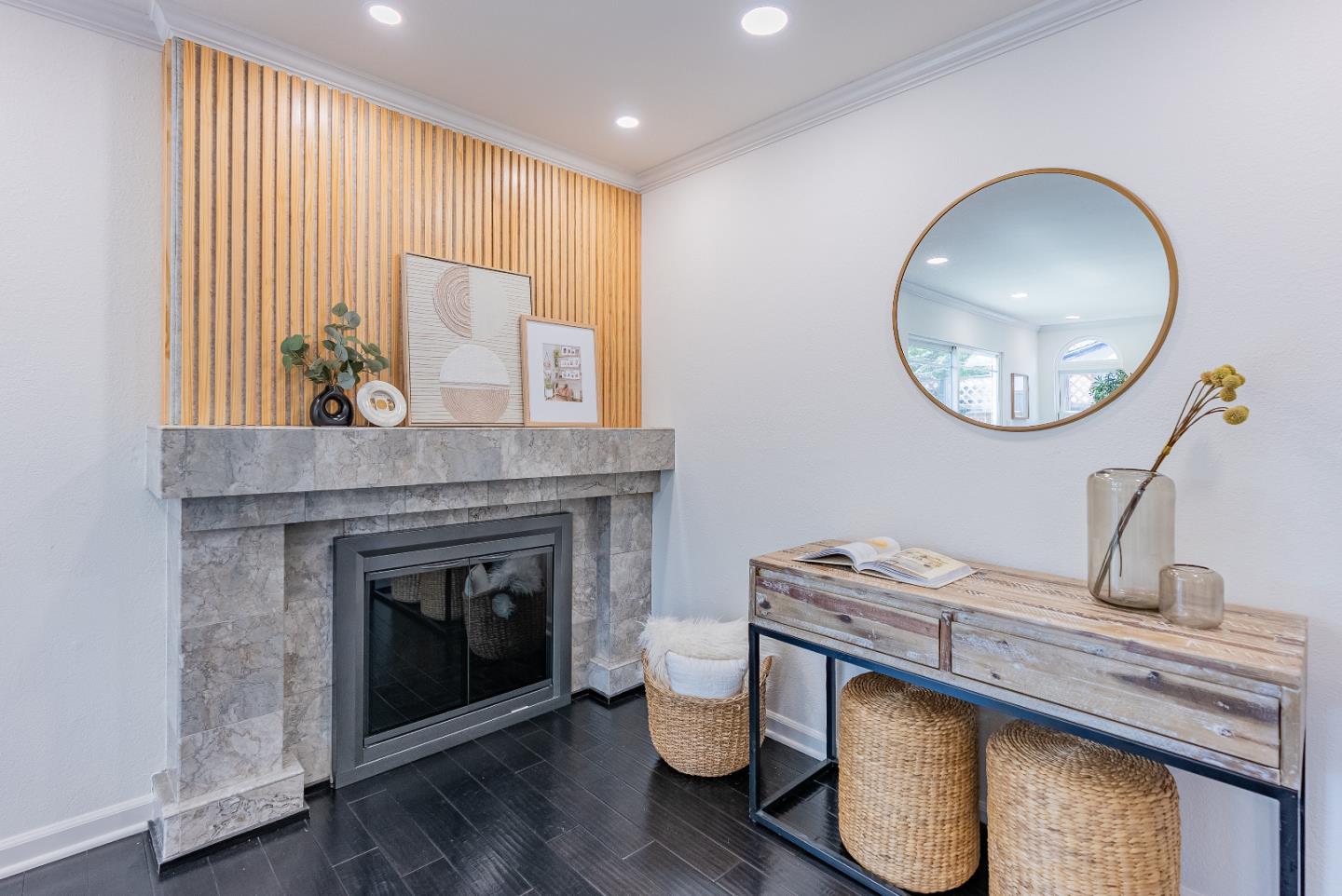 Detail Gallery Image 6 of 38 For 994 Pocatello Ave, Sunnyvale,  CA 94087 - 3 Beds | 2 Baths