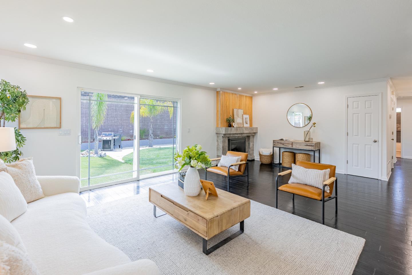 Detail Gallery Image 8 of 38 For 994 Pocatello Ave, Sunnyvale,  CA 94087 - 3 Beds | 2 Baths