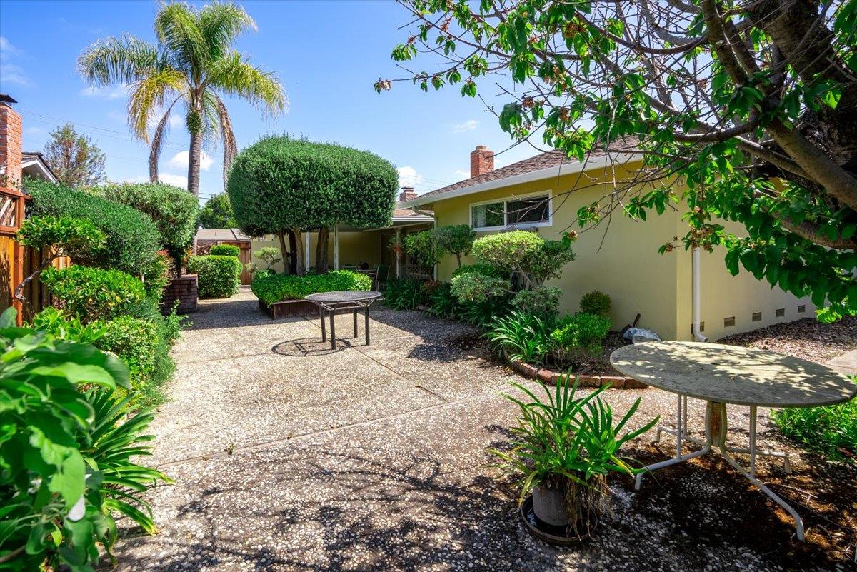 Detail Gallery Image 31 of 34 For 18654 Aspesi Dr, Saratoga,  CA 95070 - 4 Beds | 2/1 Baths
