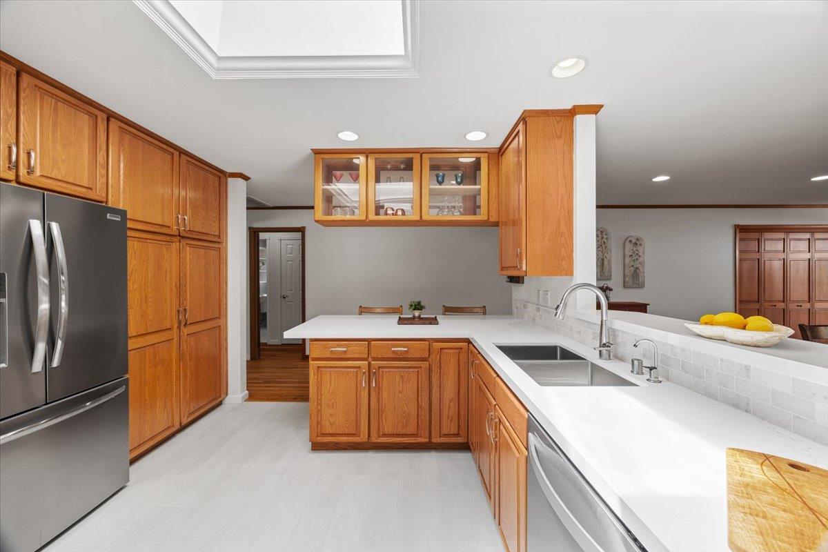 Detail Gallery Image 20 of 59 For 157 Mclellan Ave, San Mateo,  CA 94403 - 3 Beds | 2 Baths