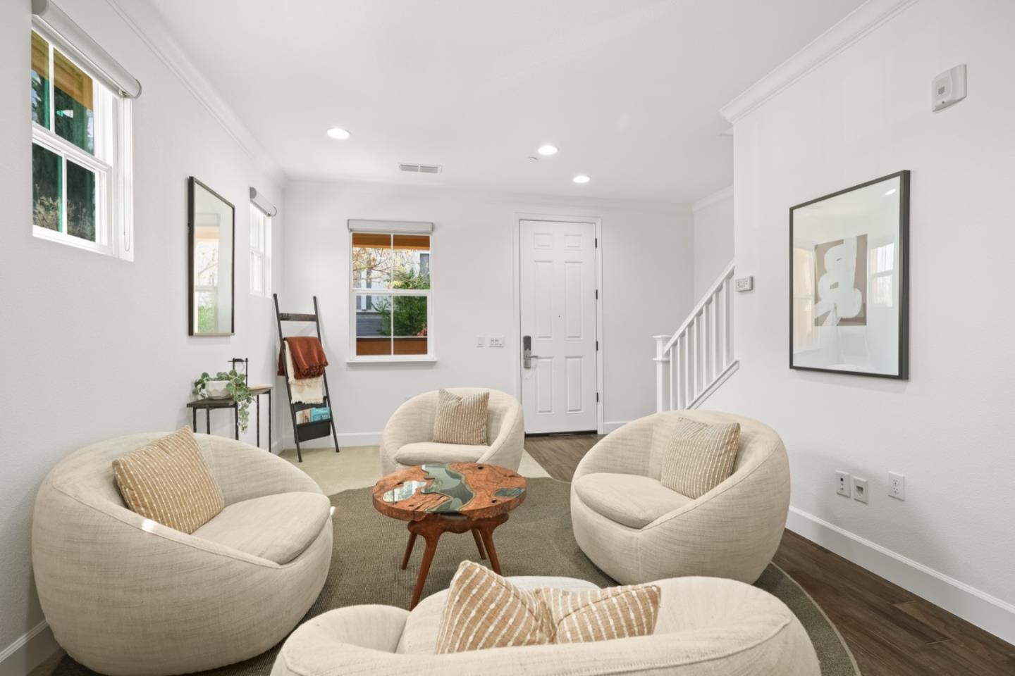 Detail Gallery Image 11 of 34 For 493 Rialto Pl, San Jose,  CA 95128 - 3 Beds | 4 Baths