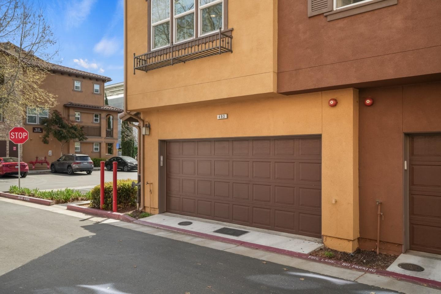 Detail Gallery Image 9 of 34 For 493 Rialto Pl, San Jose,  CA 95128 - 3 Beds | 4 Baths