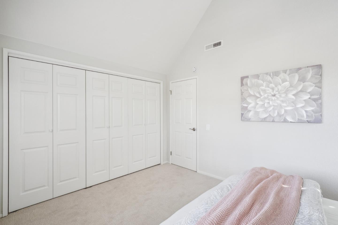Detail Gallery Image 30 of 44 For 1170 Dover Ln, Foster City,  CA 94404 - 3 Beds | 2/1 Baths
