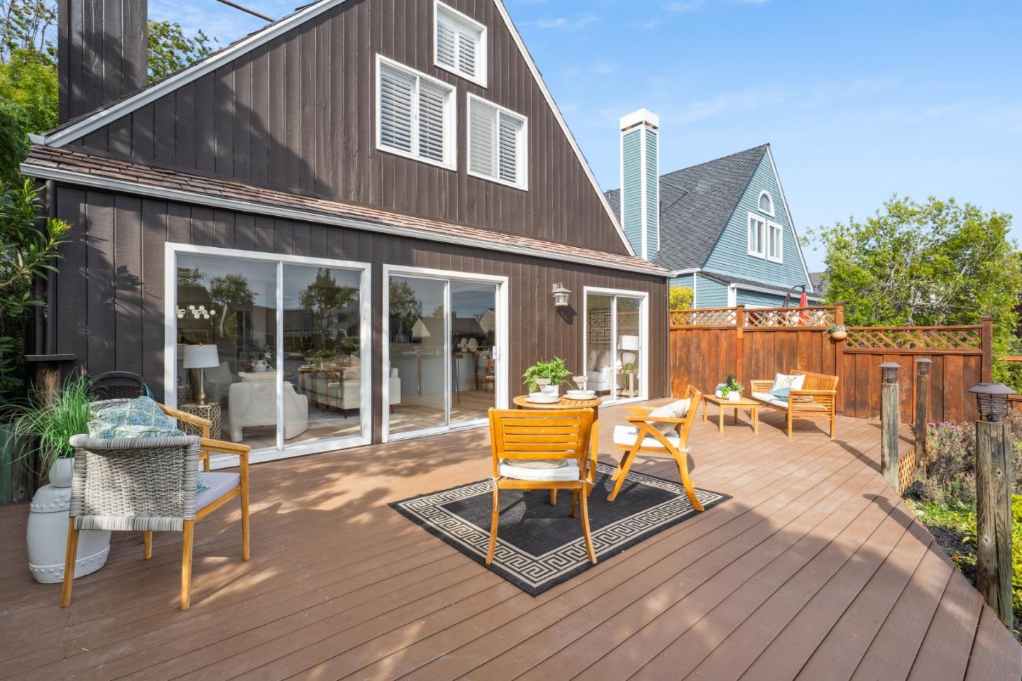Detail Gallery Image 33 of 44 For 1170 Dover Ln, Foster City,  CA 94404 - 3 Beds | 2/1 Baths