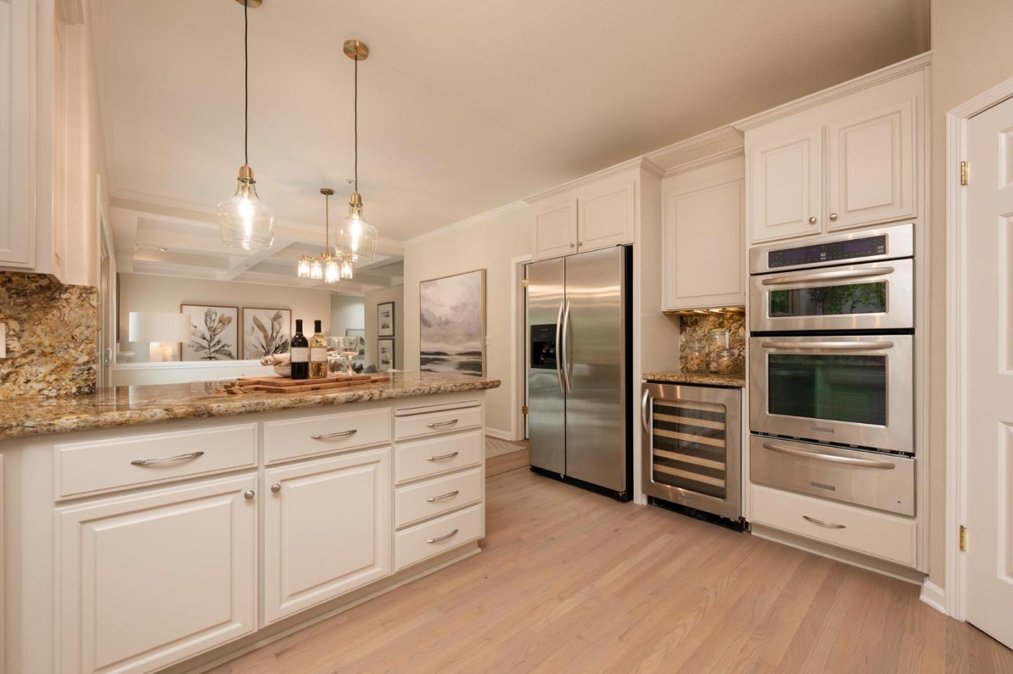 Detail Gallery Image 14 of 37 For 591 Sleeper Ave, Mountain View,  CA 94040 - 5 Beds | 3/1 Baths