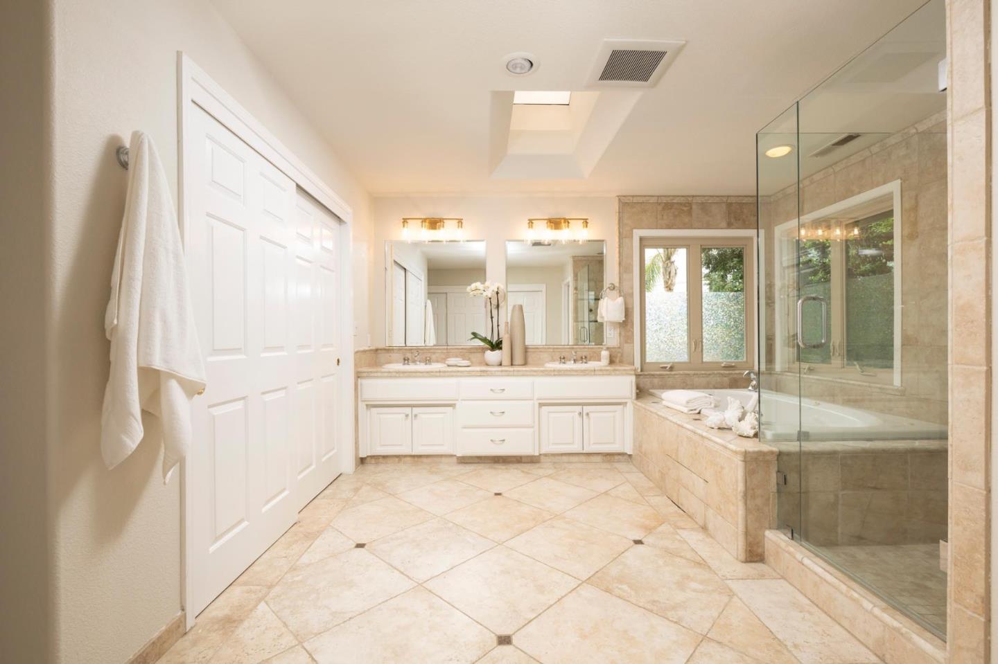Detail Gallery Image 24 of 37 For 591 Sleeper Ave, Mountain View,  CA 94040 - 5 Beds | 3/1 Baths