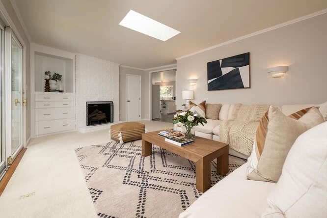 Detail Gallery Image 8 of 34 For 721 Linda Ct, San Mateo,  CA 94403 - 4 Beds | 2/1 Baths