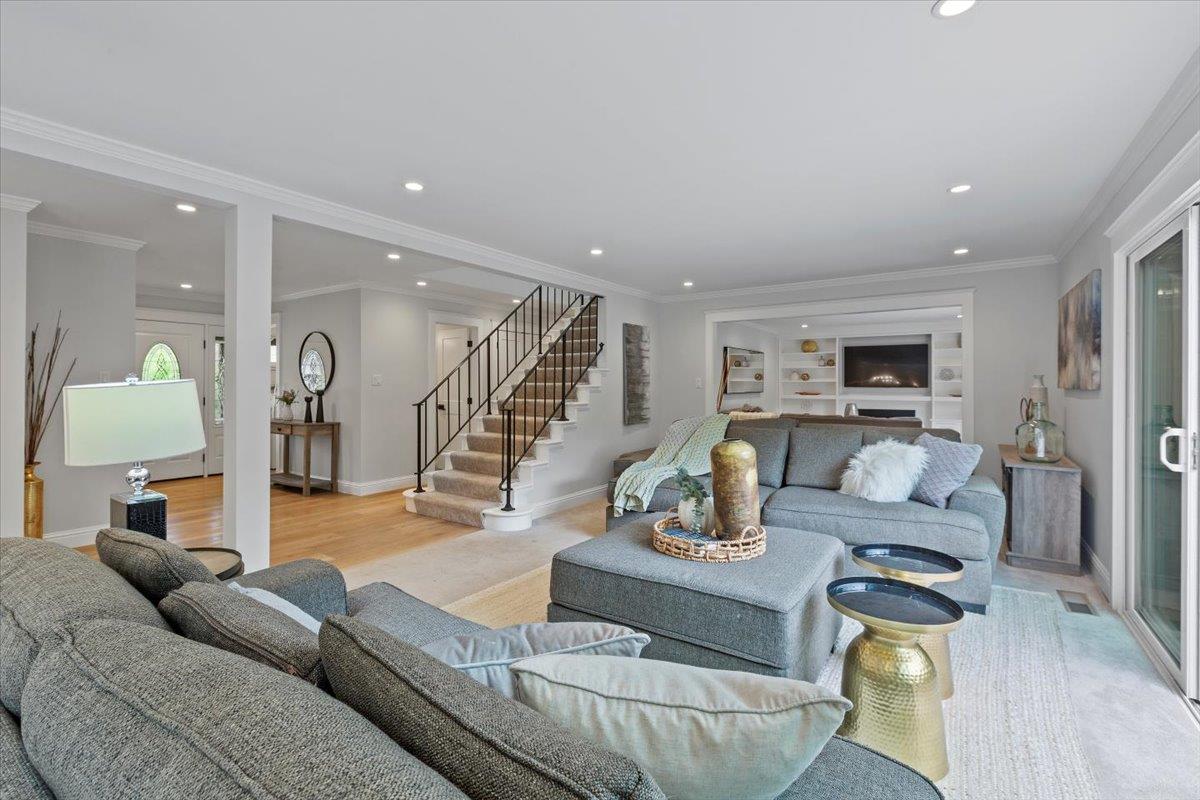 Detail Gallery Image 13 of 60 For 2013 Avignon Pl, Half Moon Bay,  CA 94019 - 5 Beds | 2/1 Baths