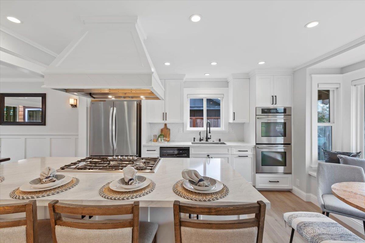 Detail Gallery Image 27 of 60 For 2013 Avignon Pl, Half Moon Bay,  CA 94019 - 5 Beds | 2/1 Baths