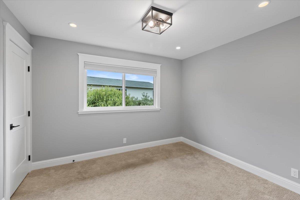 Detail Gallery Image 49 of 60 For 2013 Avignon Pl, Half Moon Bay,  CA 94019 - 5 Beds | 2/1 Baths