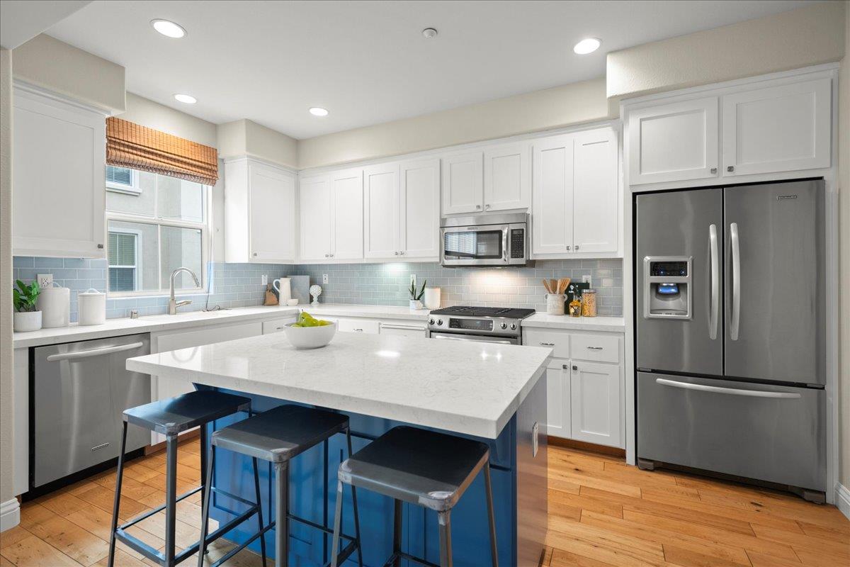 Detail Gallery Image 15 of 44 For 120 Sunol St, San Jose,  CA 95126 - 3 Beds | 2/1 Baths