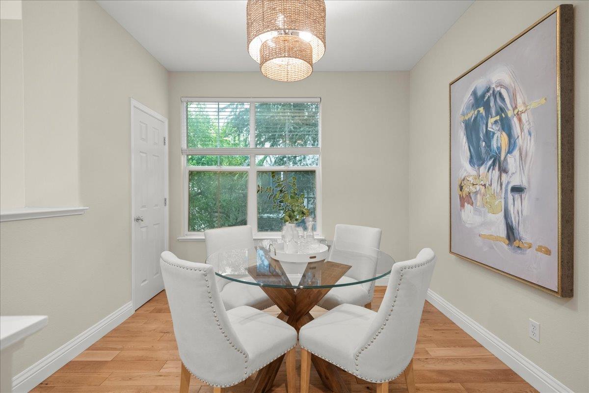 Detail Gallery Image 9 of 44 For 120 Sunol St, San Jose,  CA 95126 - 3 Beds | 2/1 Baths