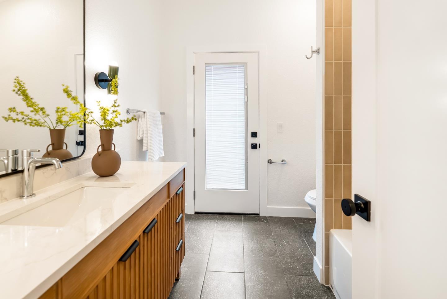 Detail Gallery Image 23 of 28 For 1215 Weeping Oaks Ct, San Jose,  CA 95120 - 4 Beds | 2 Baths