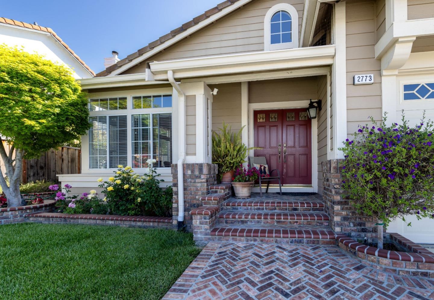 Detail Gallery Image 3 of 27 For 2773 Mira Bella Cir, Morgan Hill,  CA 95037 - 5 Beds | 3 Baths