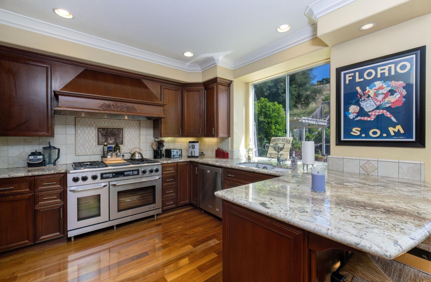 Detail Gallery Image 7 of 27 For 2773 Mira Bella Cir, Morgan Hill,  CA 95037 - 5 Beds | 3 Baths