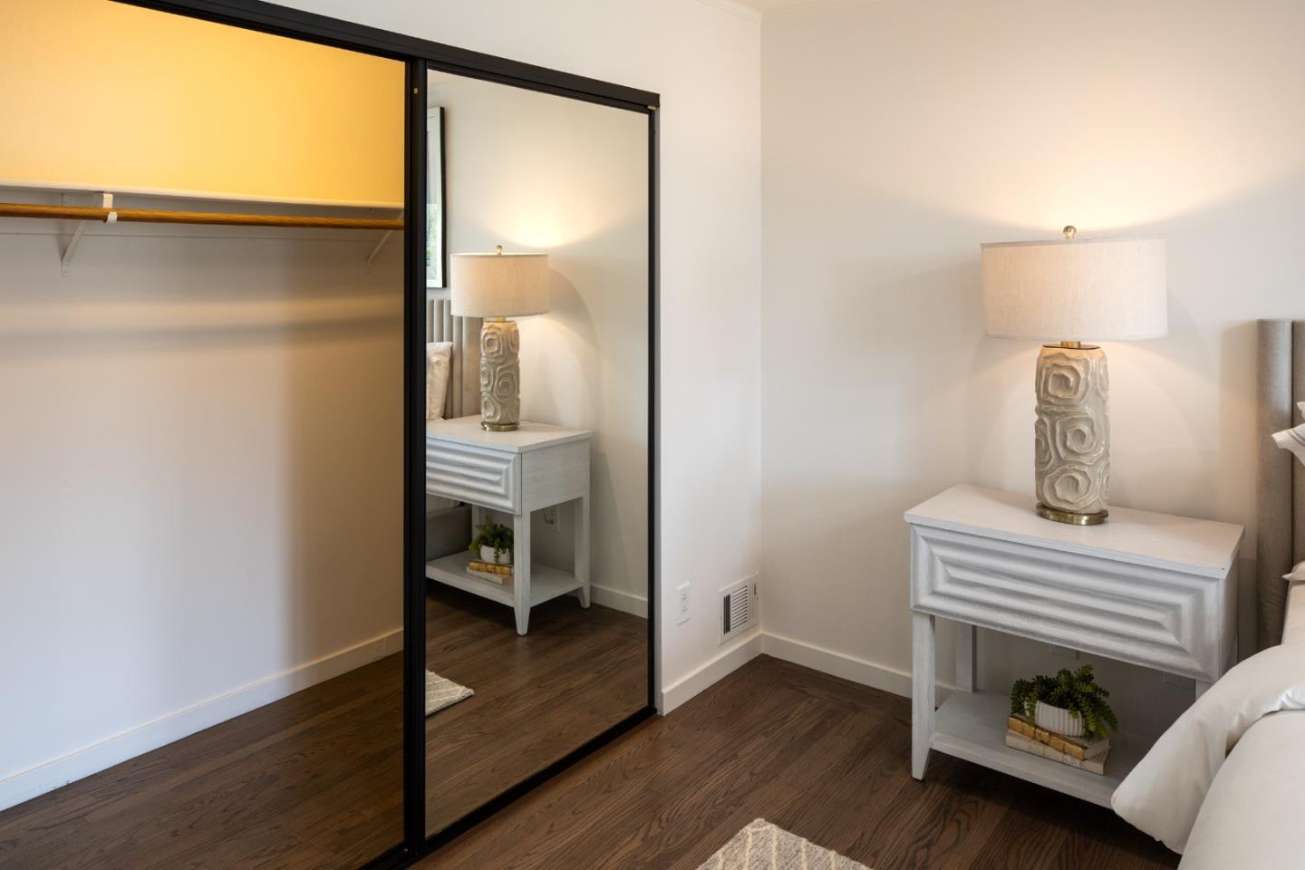 Detail Gallery Image 12 of 25 For 708 Neal Ave, San Carlos,  CA 94070 - 3 Beds | 2 Baths