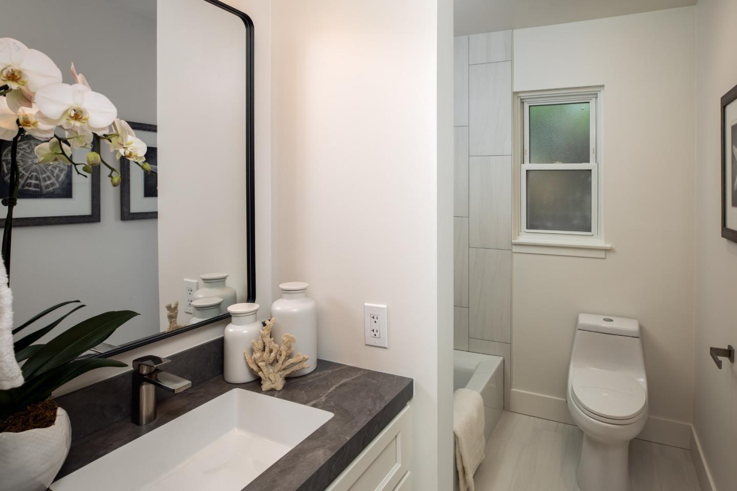 Detail Gallery Image 15 of 25 For 708 Neal Ave, San Carlos,  CA 94070 - 3 Beds | 2 Baths