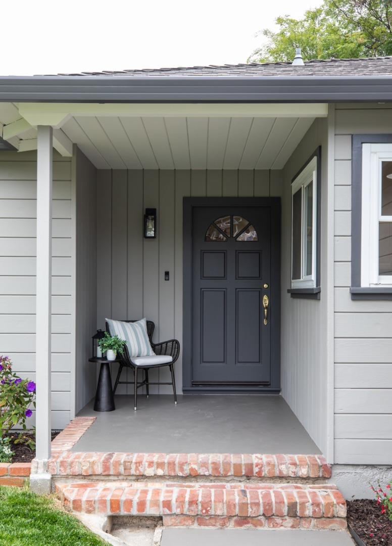 Detail Gallery Image 2 of 25 For 708 Neal Ave, San Carlos,  CA 94070 - 3 Beds | 2 Baths