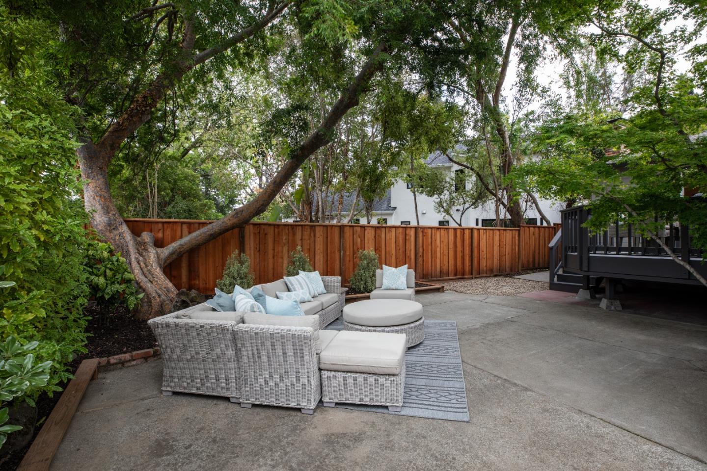 Detail Gallery Image 24 of 25 For 708 Neal Ave, San Carlos,  CA 94070 - 3 Beds | 2 Baths