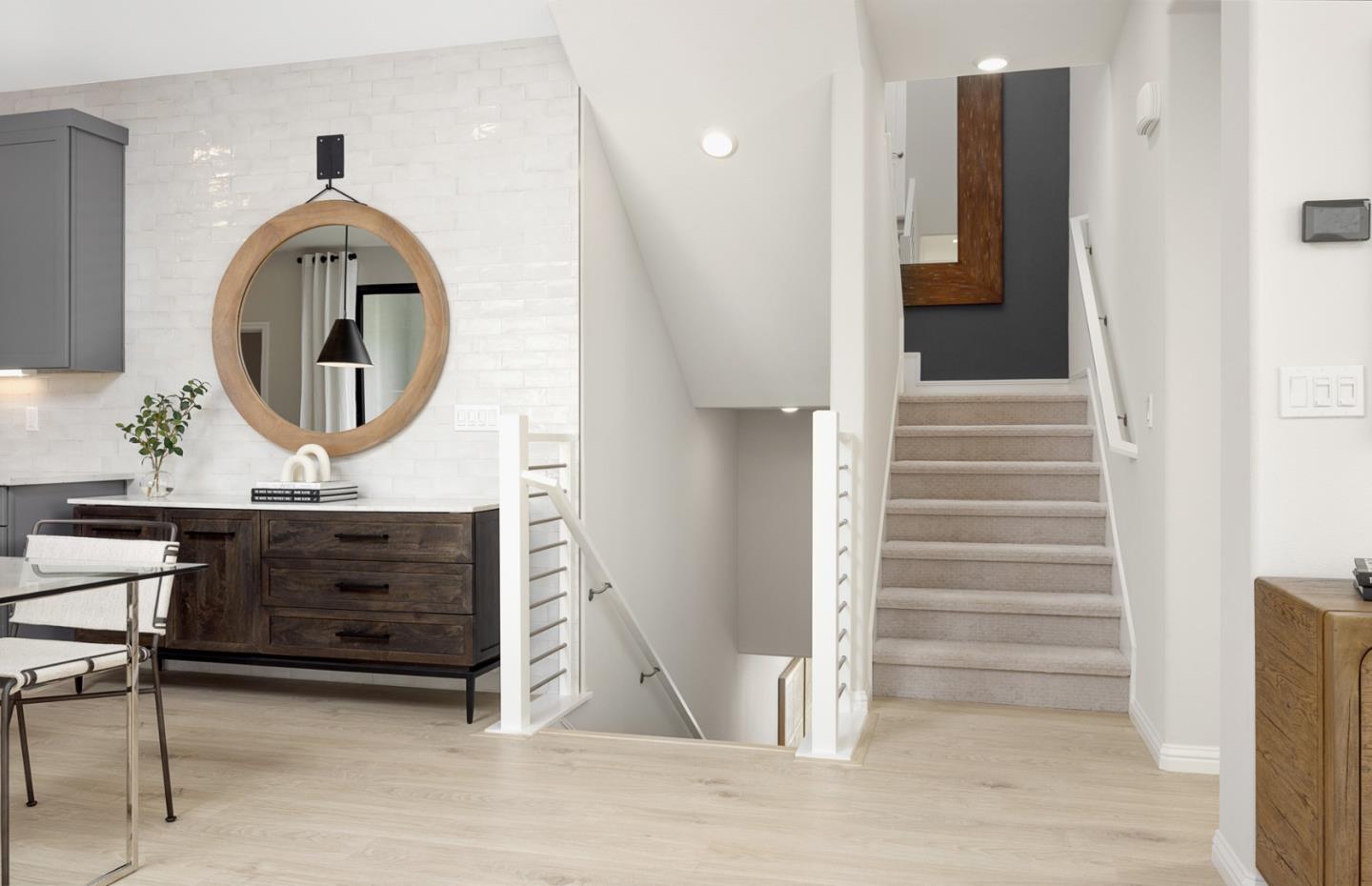 Detail Gallery Image 4 of 11 For 1147 Milan Ter #8,  Sunnyvale,  CA 94089 - 2 Beds | 2/1 Baths