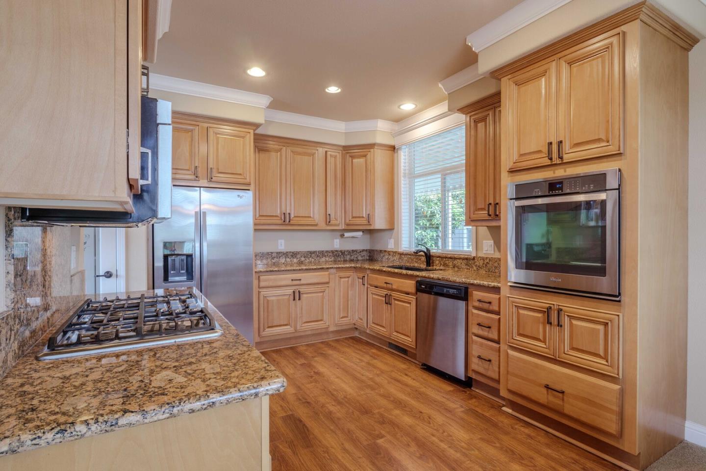 Detail Gallery Image 10 of 37 For 63 Mulberry Ct #63,  Morgan Hill,  CA 95037 - 2 Beds | 2 Baths