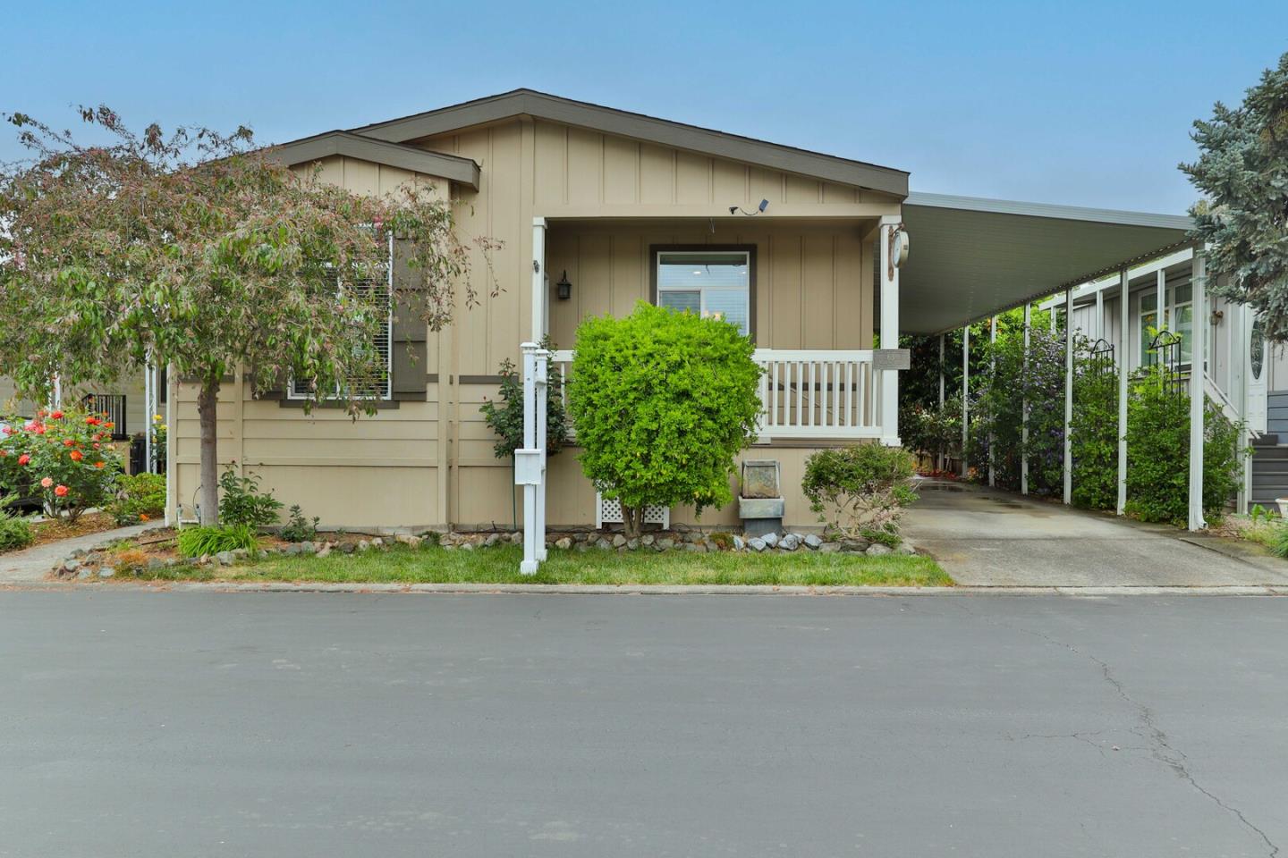 Detail Gallery Image 2 of 37 For 63 Mulberry Ct #63,  Morgan Hill,  CA 95037 - 2 Beds | 2 Baths