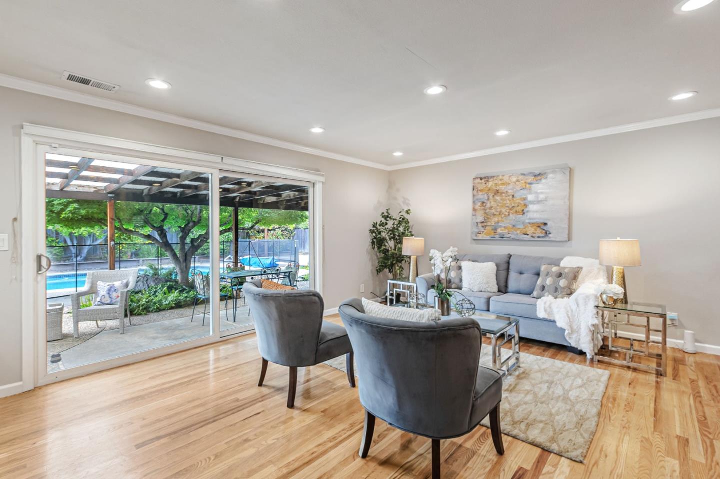 Detail Gallery Image 12 of 47 For 10571 N Blaney Ave, Cupertino,  CA 95014 - 3 Beds | 2/1 Baths