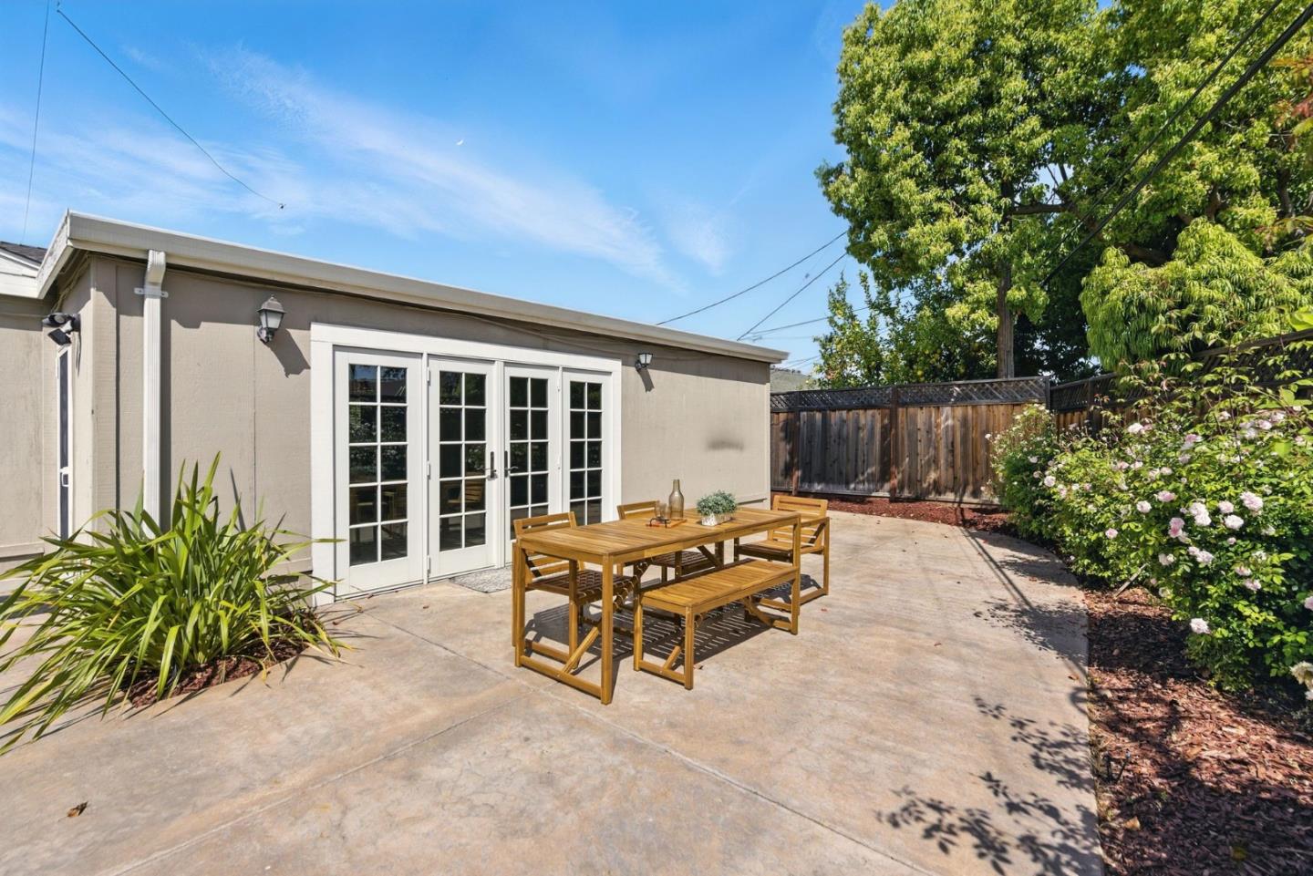 Detail Gallery Image 28 of 36 For 4882 Sutcliff Ave, San Jose,  CA 95118 - 4 Beds | 2 Baths
