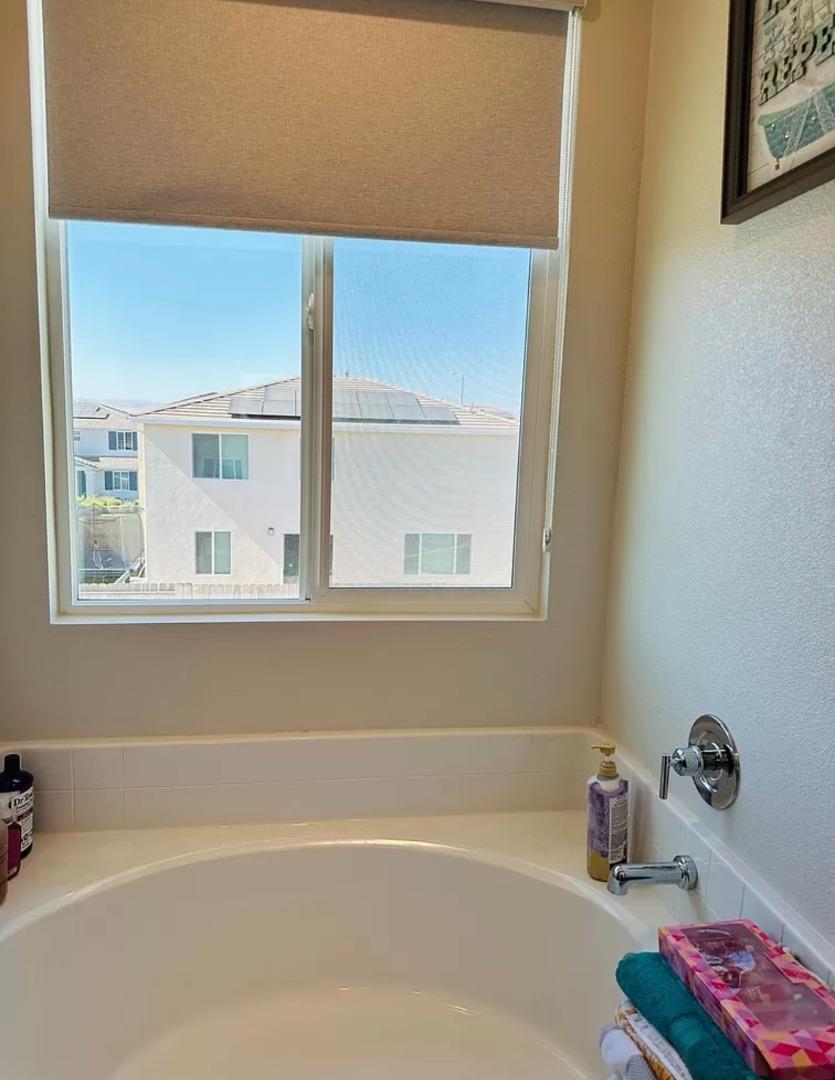 Detail Gallery Image 32 of 43 For 2030 Rosewood Dr, Hollister,  CA 95023 - 4 Beds | 3 Baths