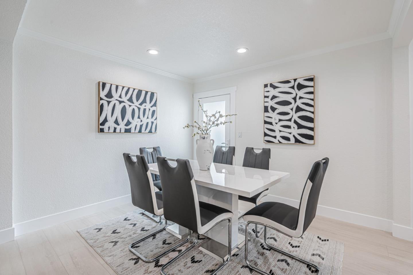 Detail Gallery Image 15 of 38 For 5 Yarnall Pl, Redwood City,  CA 94063 - 3 Beds | 2 Baths