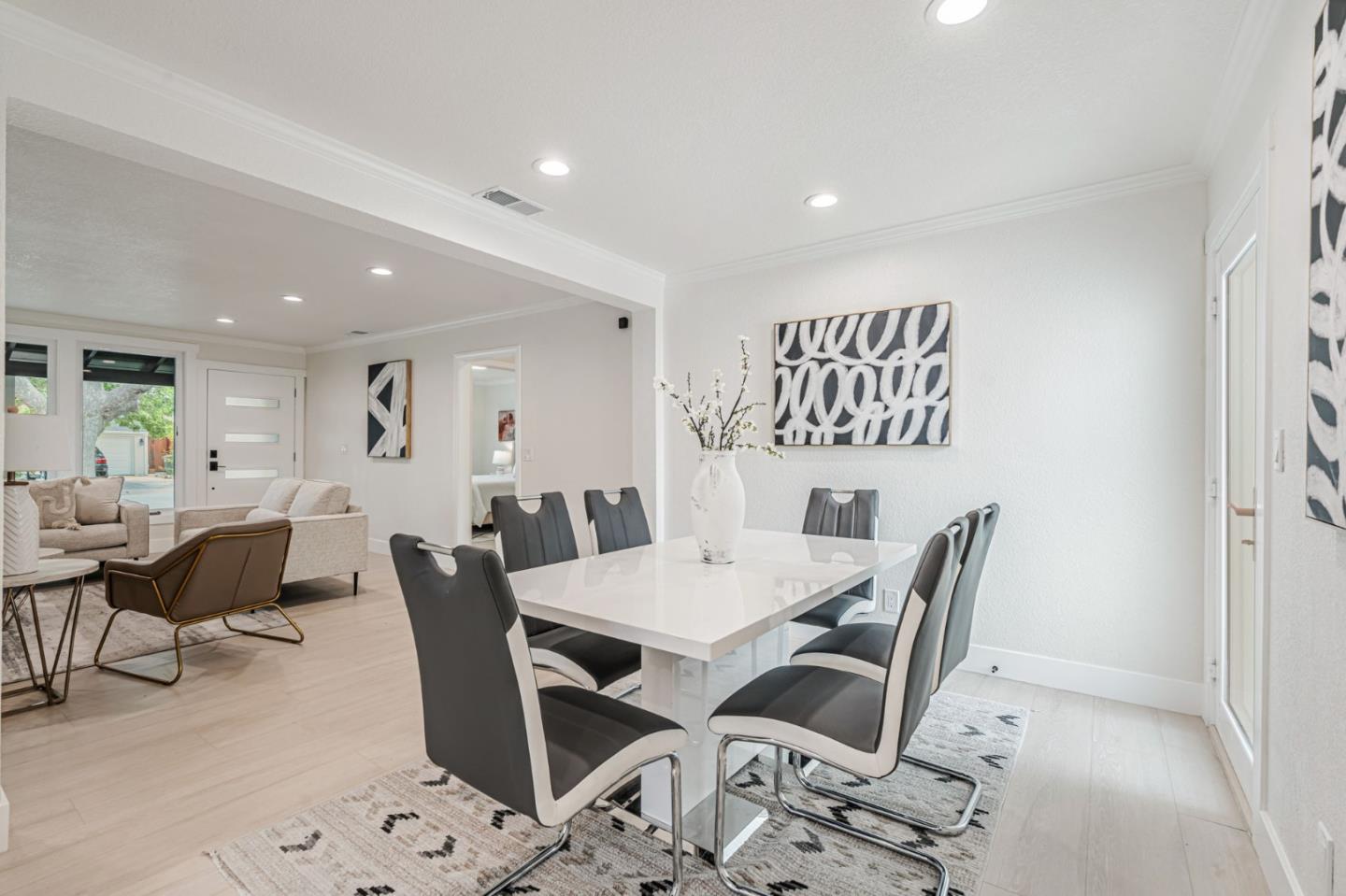 Detail Gallery Image 17 of 38 For 5 Yarnall Pl, Redwood City,  CA 94063 - 3 Beds | 2 Baths