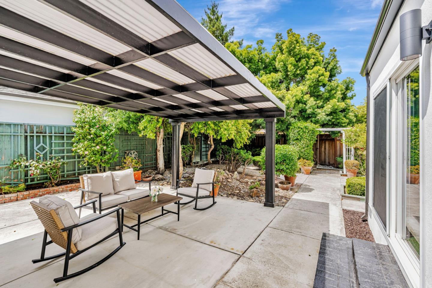 Detail Gallery Image 35 of 38 For 5 Yarnall Pl, Redwood City,  CA 94063 - 3 Beds | 2 Baths