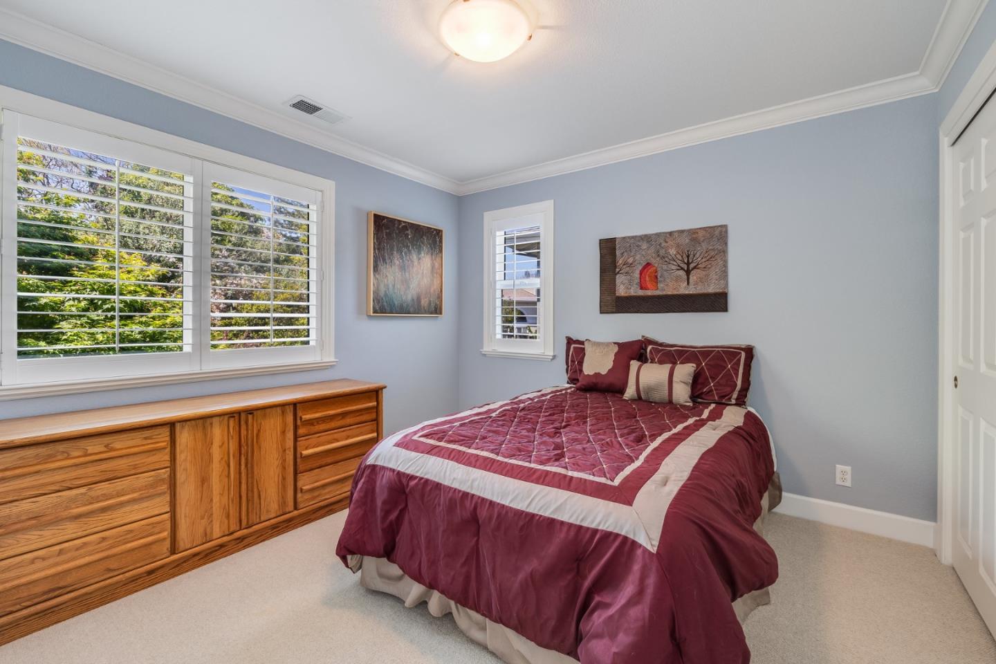 Detail Gallery Image 28 of 37 For 992 Lakeview Way, Redwood City,  CA 94062 - 4 Beds | 2/1 Baths