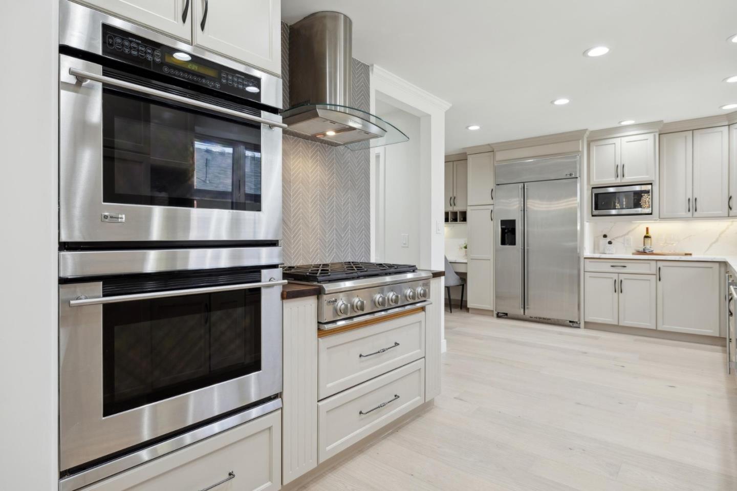 Detail Gallery Image 15 of 53 For 2109 Arthur Ave, Belmont,  CA 94002 - 5 Beds | 3 Baths