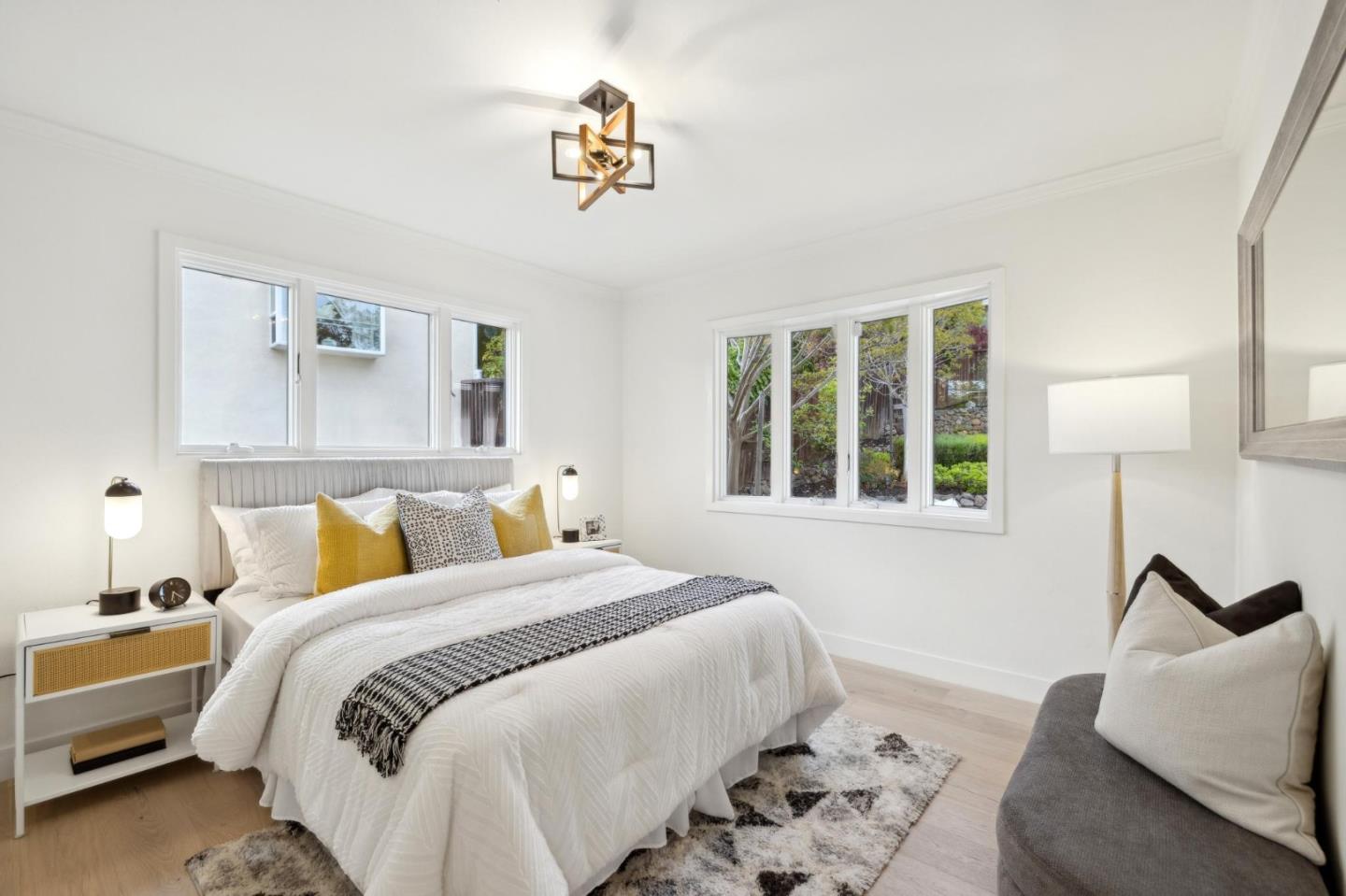 Detail Gallery Image 22 of 53 For 2109 Arthur Ave, Belmont,  CA 94002 - 5 Beds | 3 Baths