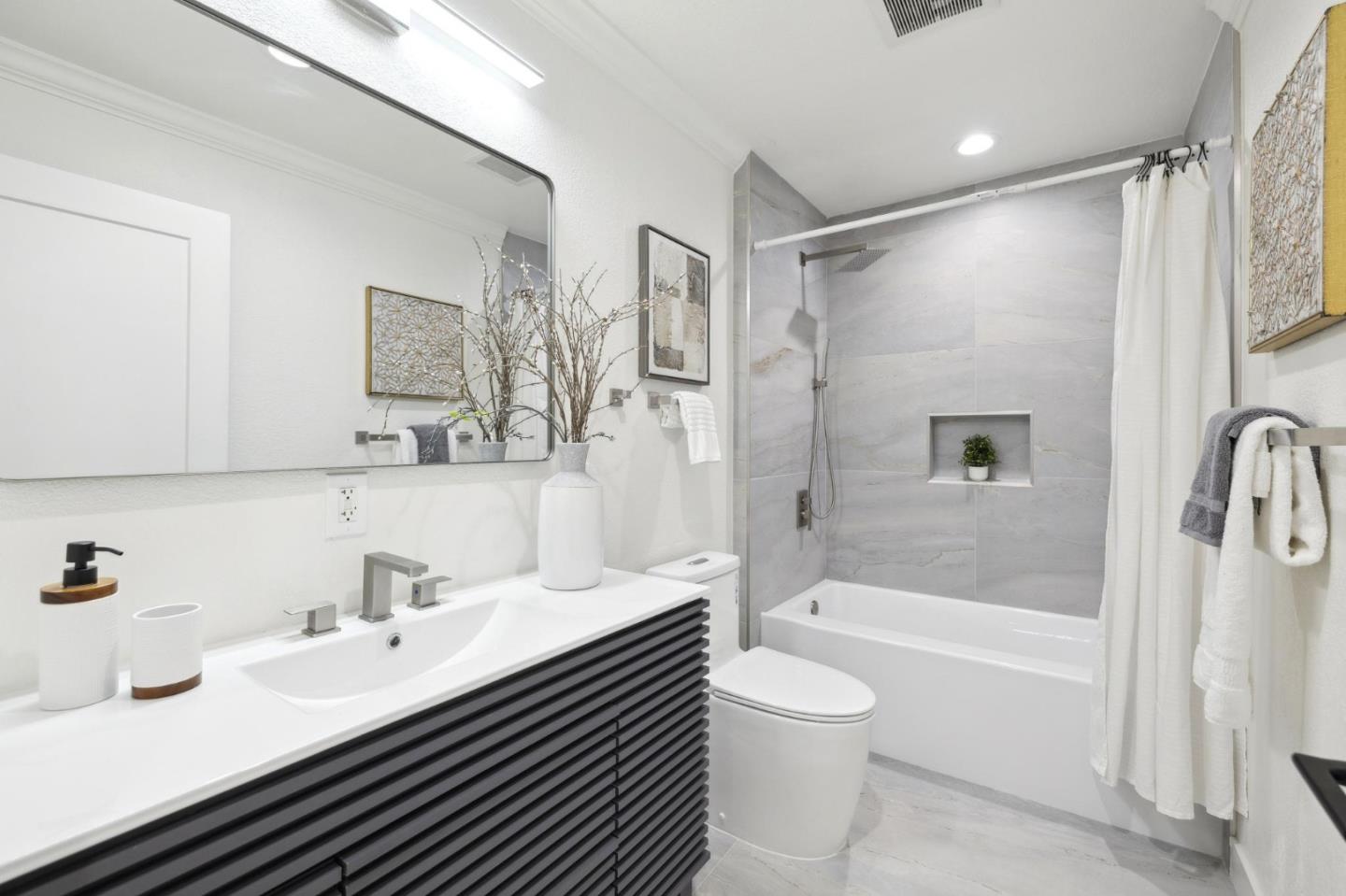 Detail Gallery Image 41 of 53 For 2109 Arthur Ave, Belmont,  CA 94002 - 5 Beds | 3 Baths
