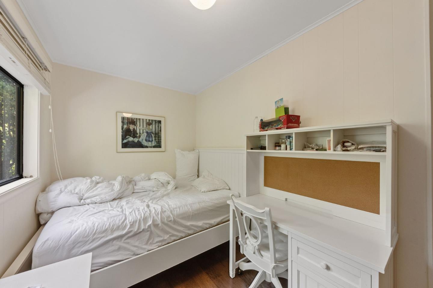 Detail Gallery Image 101 of 106 For 2155 Geri Ln, Hillsborough,  CA 94010 - 3 Beds | 3/1 Baths