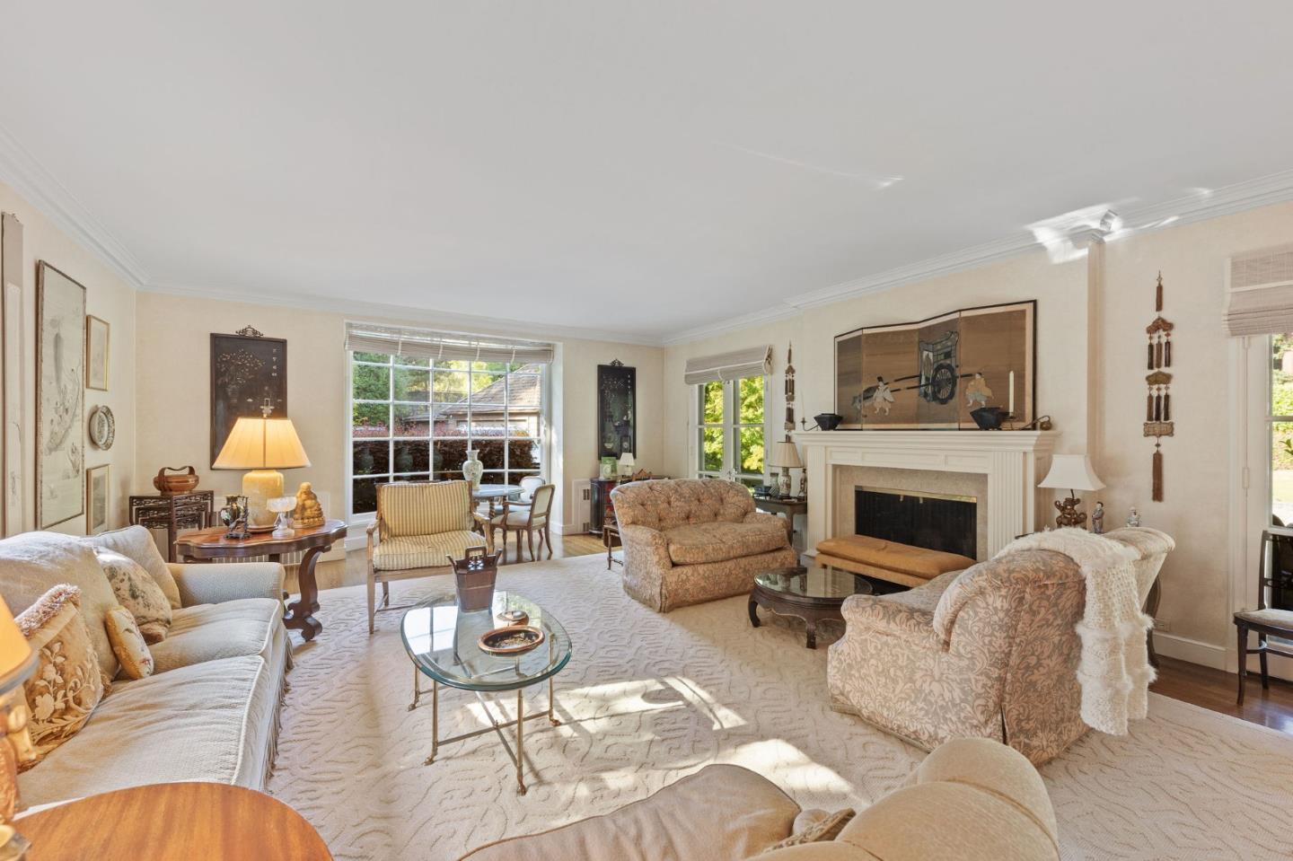 Detail Gallery Image 19 of 106 For 2155 Geri Ln, Hillsborough,  CA 94010 - 3 Beds | 3/1 Baths