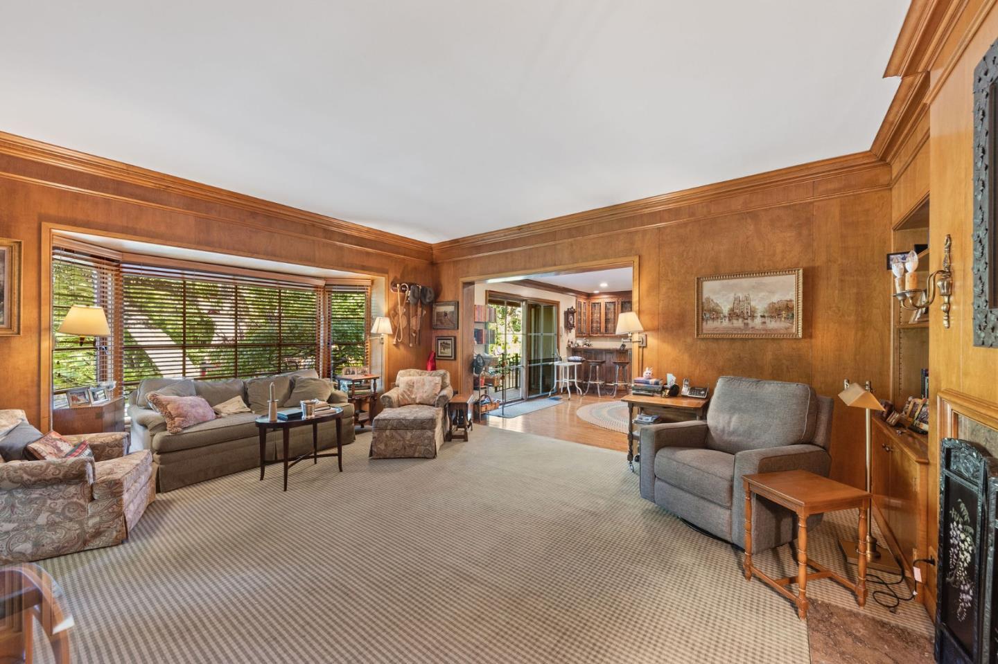 Detail Gallery Image 25 of 106 For 2155 Geri Ln, Hillsborough,  CA 94010 - 3 Beds | 3/1 Baths